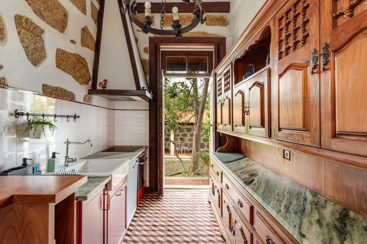 Foz Townhouse- Sea, Garden & Garage Villa Porto Bagian luar foto